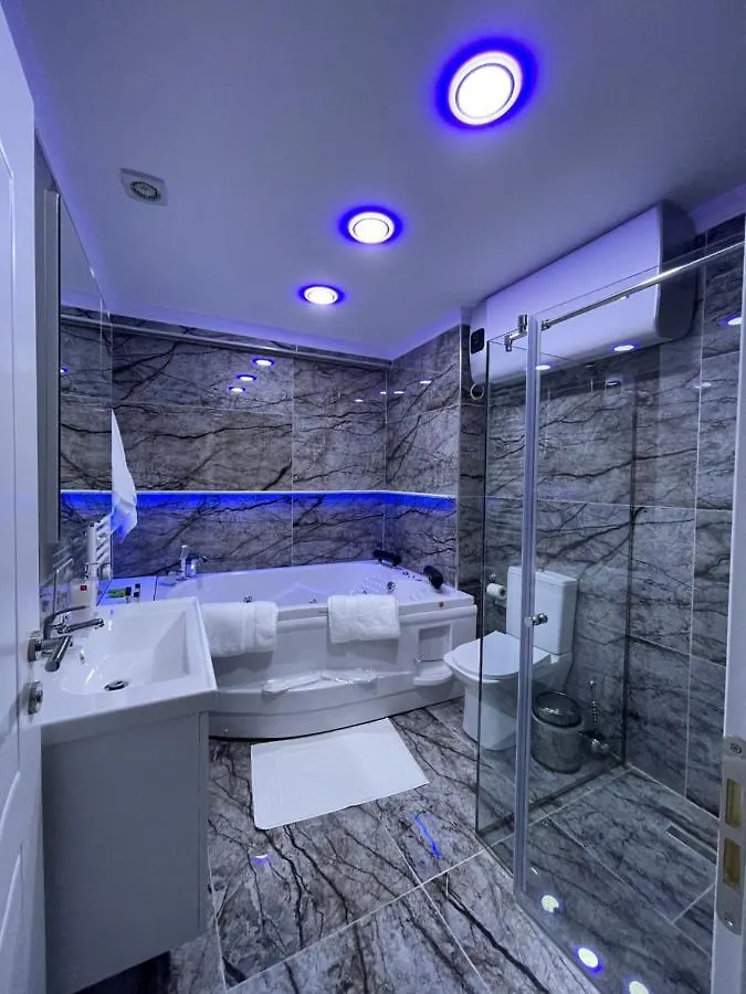 Appartamento Suite In City Center Tirana